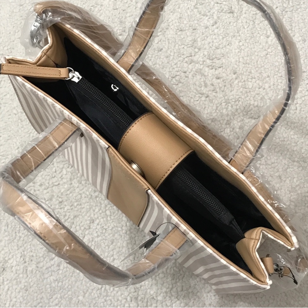 Tahari $149 MSRP Striped Satchel Bag + Dustbag Vegan Leather Cream - Picture 8 of 15
